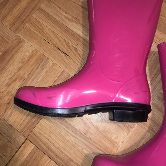 UGG RAANA RAIN BOOT - Picture 10 of 11